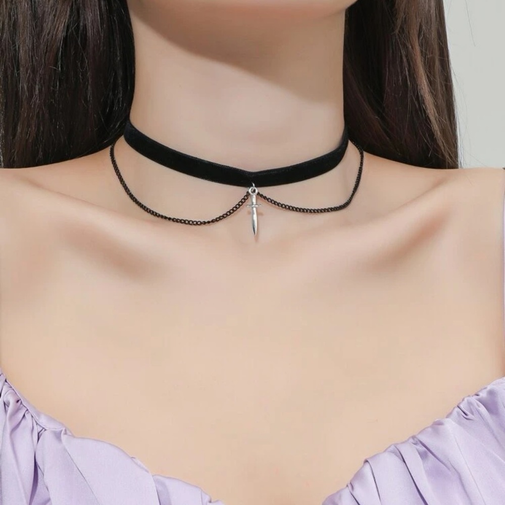 🗡 Awesome Sword Dagger Tiered Chain Choker 🗡